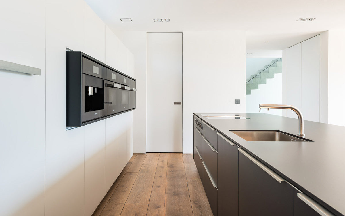 Schwarz-Weiß Komposition