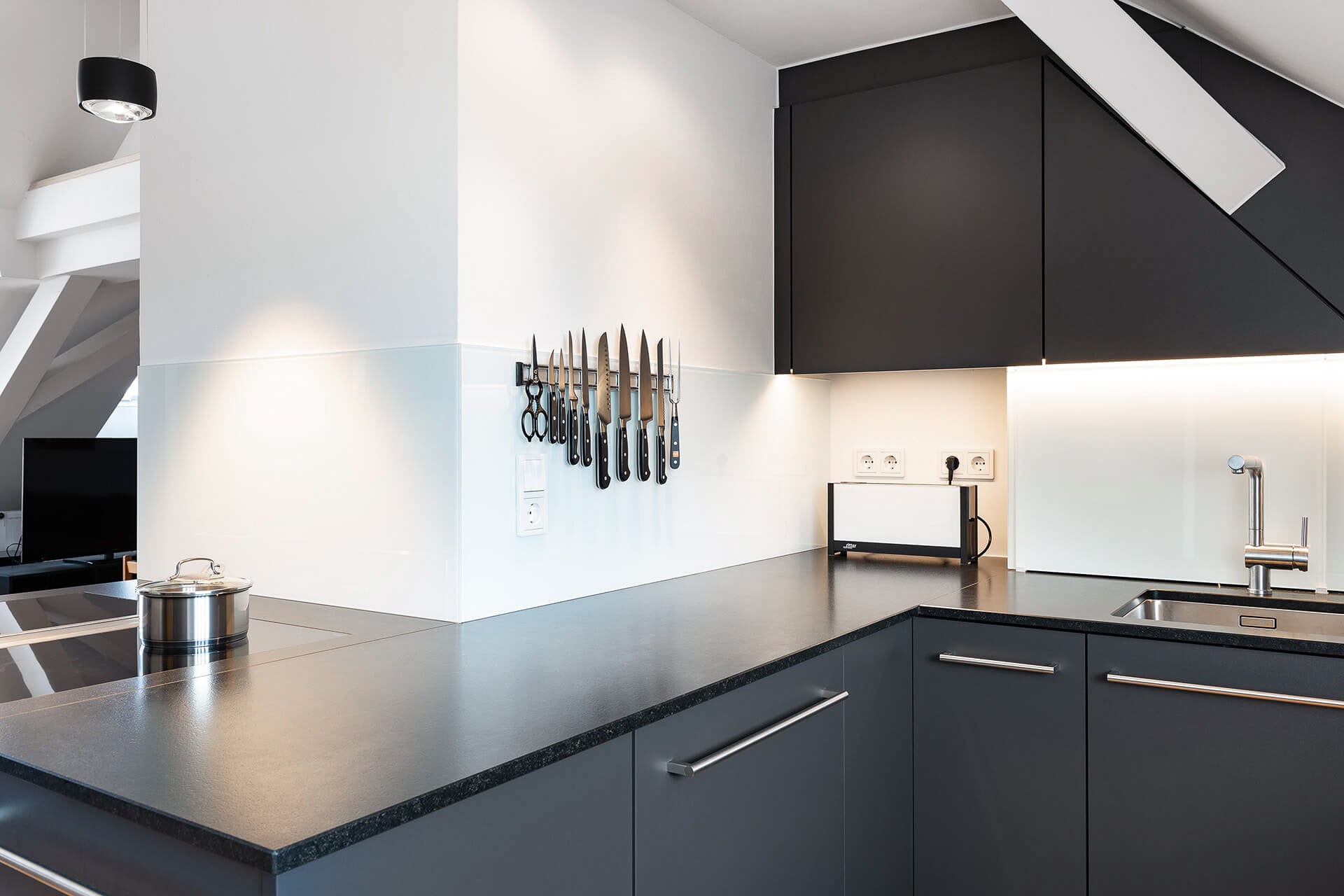 Innovator Schwarze Küche