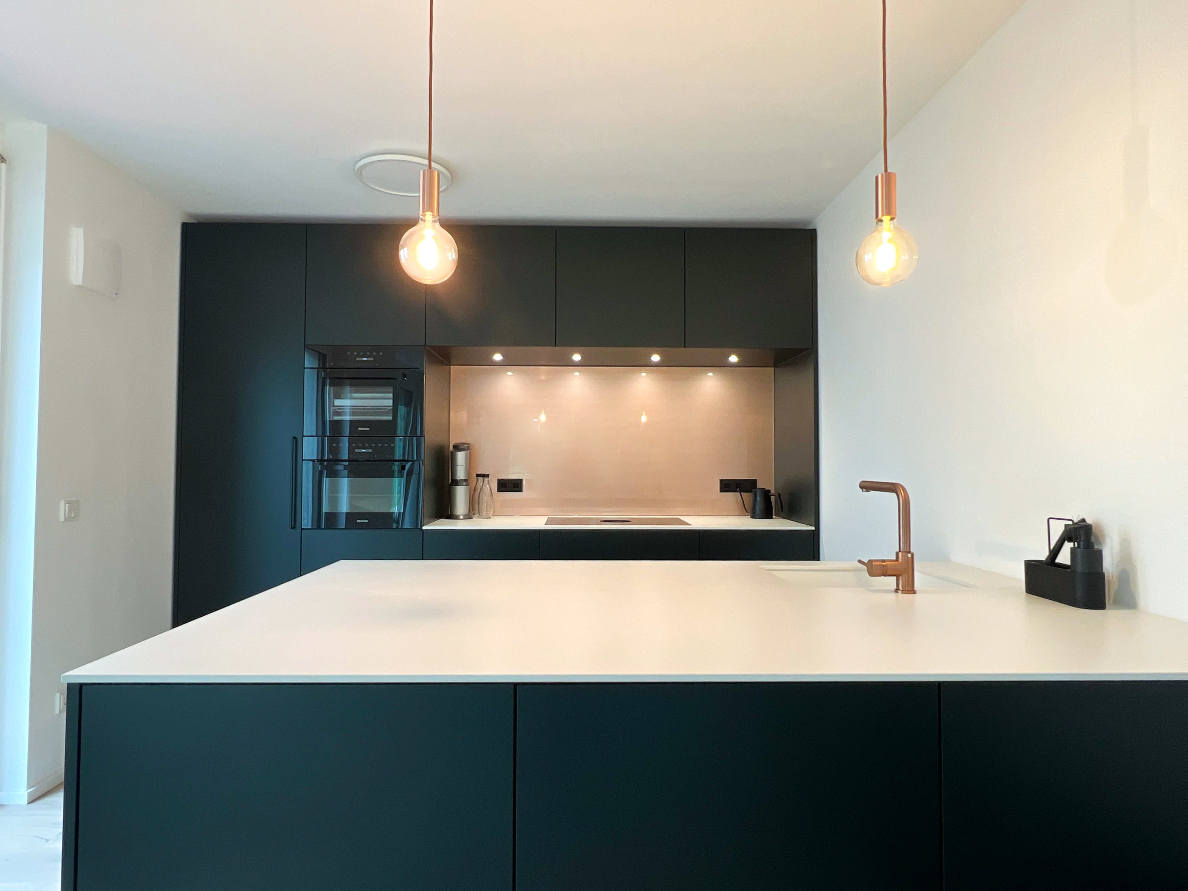 Eleganz in Dunkelgrün