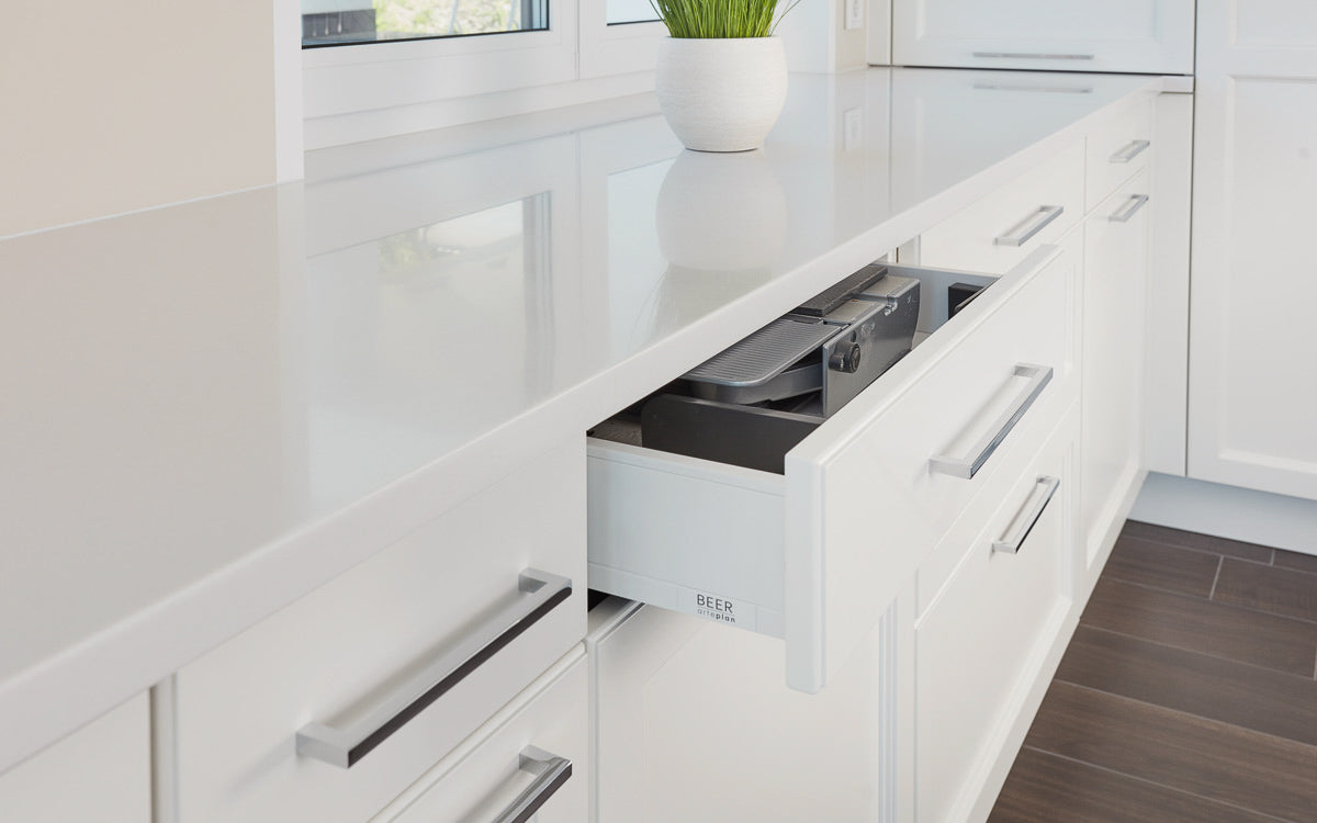 Klassisch weiße Landhausküche