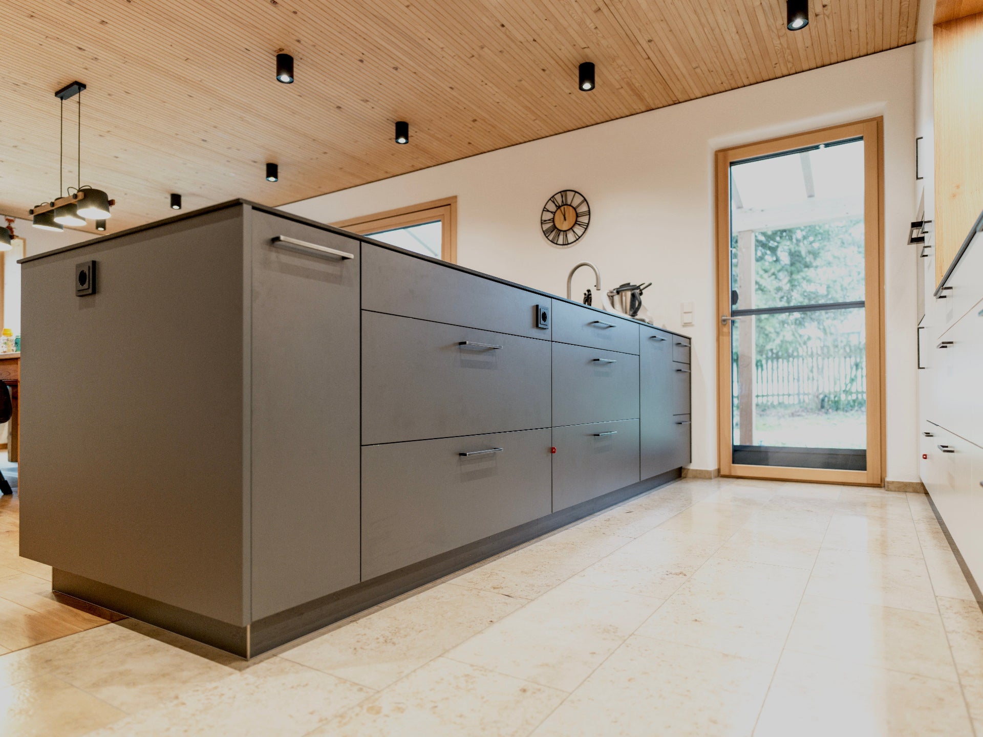 Puristische Naturküche